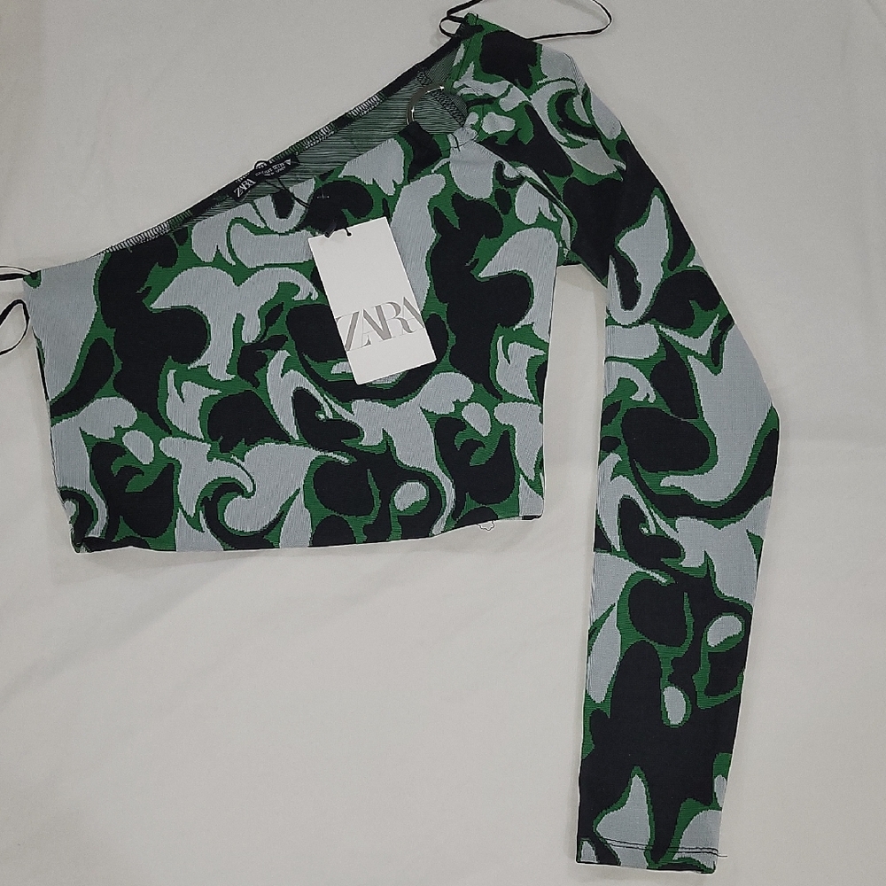 Zara Asymmetric Abstract Print Crop Top M One Shoulder Silver Ring NWT Retro